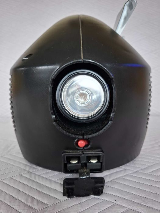 MotoMaster Eliminator PowerBox 400W/600A cu Invertor