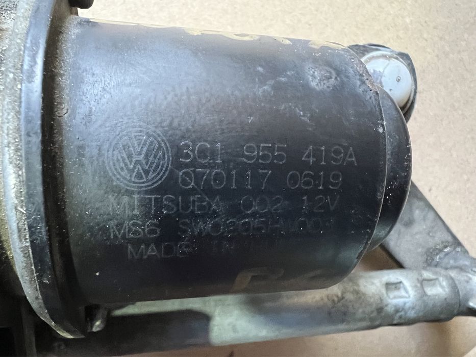 Ansamblu motoras stergatoare pt vw passat b6/b7  masina de europa