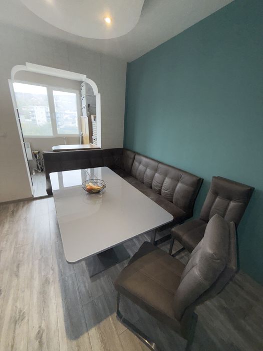 Кухненски  ъгъл с маса от Айко