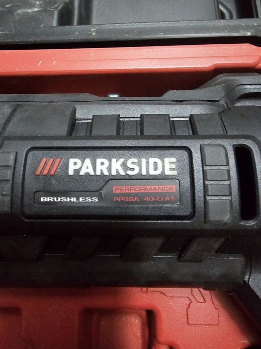 Fierastrau sabie parkside 40v  performance