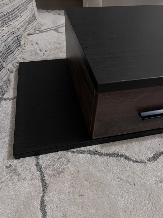 Vand 2 noptiere - 80 RON / bucata