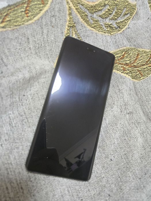 Продам xiaomi 13lite