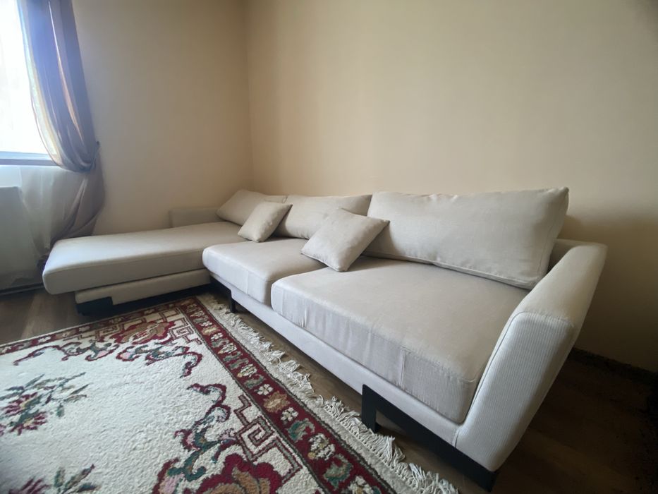Vand coltar bej sezlong stanga, 3 metri ca nou canapea