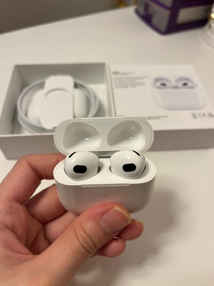Продается Airpods 3