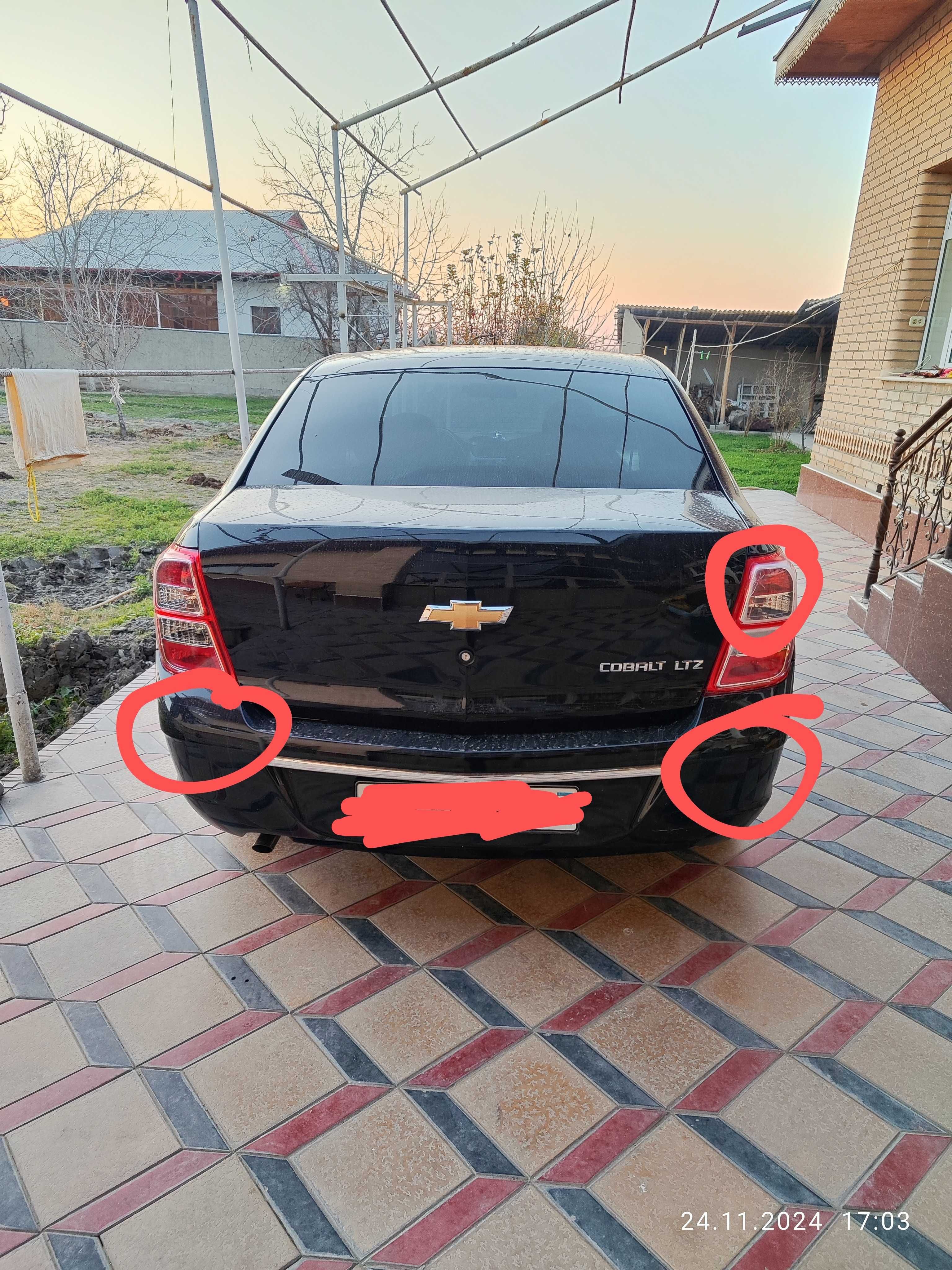Chevrolet Cobalt qora