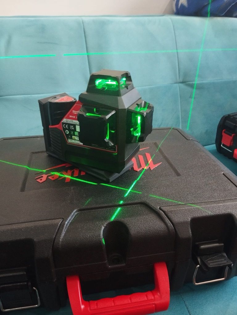 Laser  milwaukee