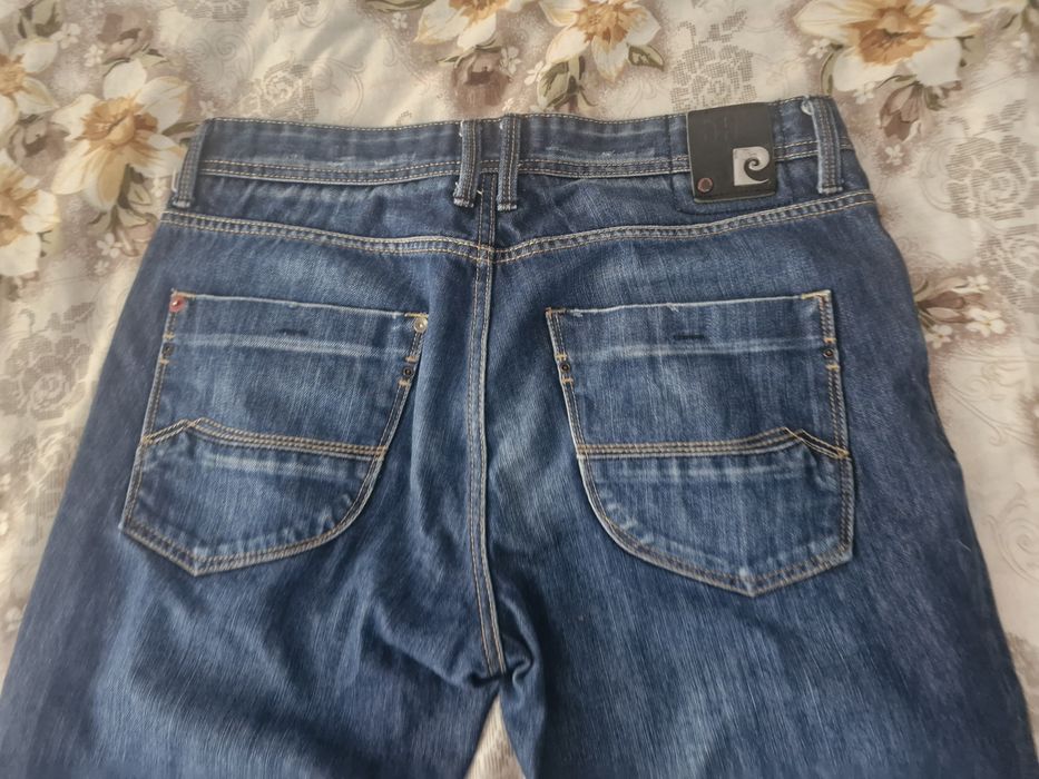 Blugi PIERRE CARDIN ,originali