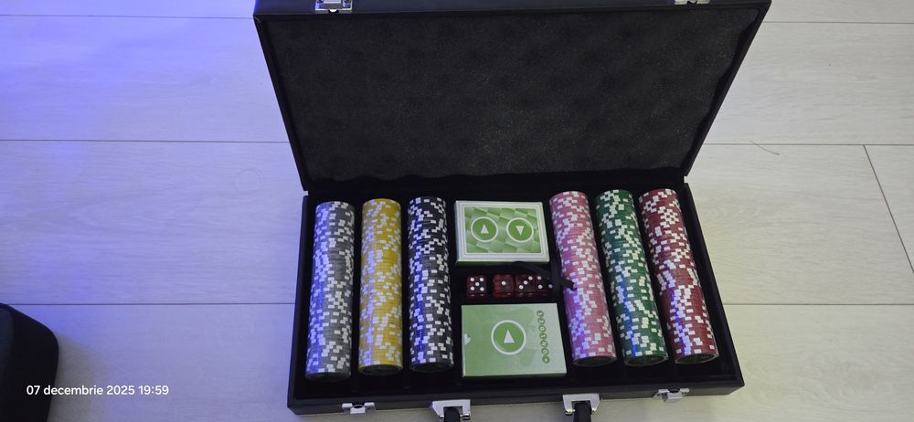 Set  poker  Vând