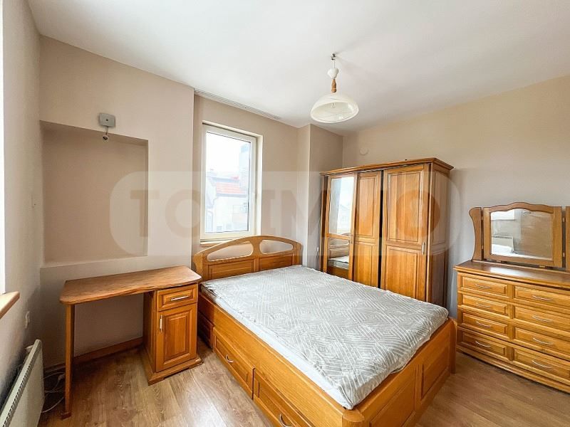 Продава се Тристаен апартамент в Варна, Централна поща - 120 кв.м за 1567 €/кв.м - Снимка #9
