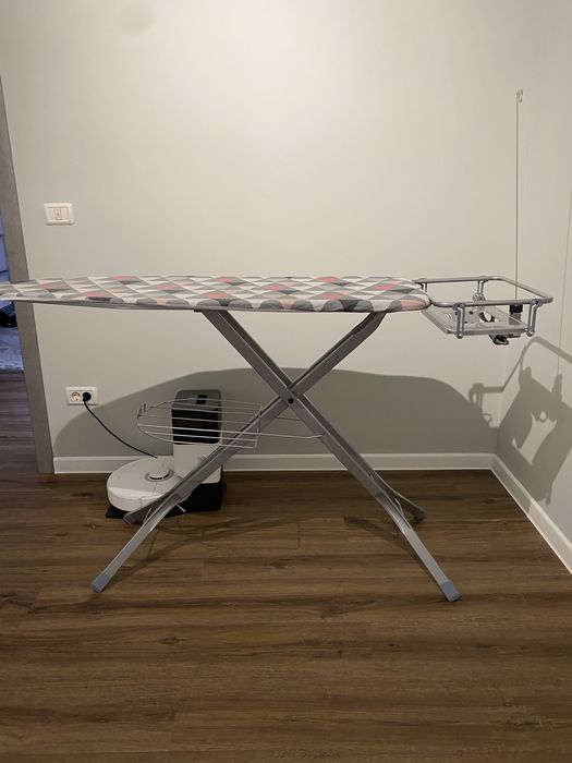 Masa de calcat profesionala Tarrington