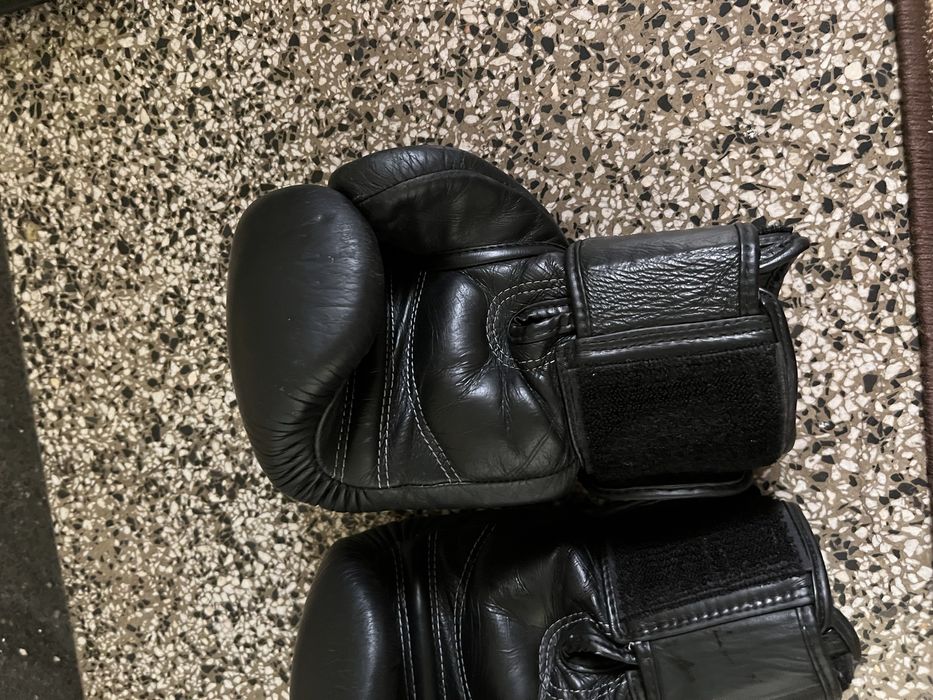 Боксови ръкавици Twins