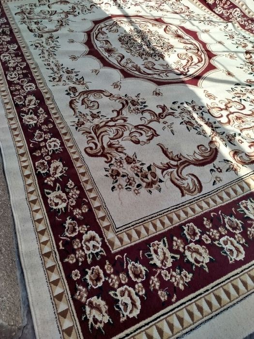 СРОЧНО 3.5х5.5 ГИЛАМ сотилади!