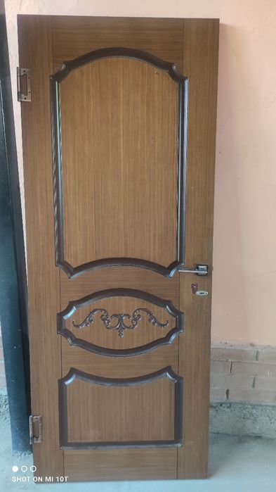 Есік сатамын. Размері 80×200, 60×200