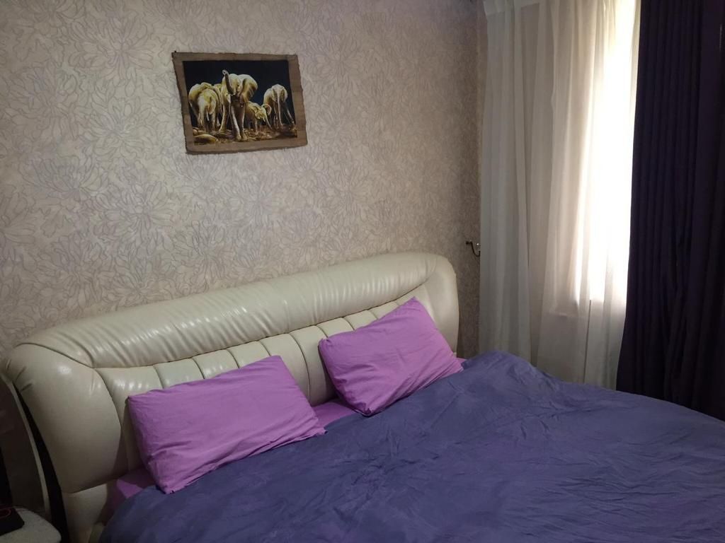 Кровать с матрасом