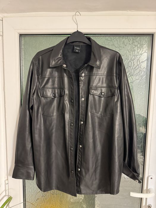 Camasa imitatie piele si fusta imitație