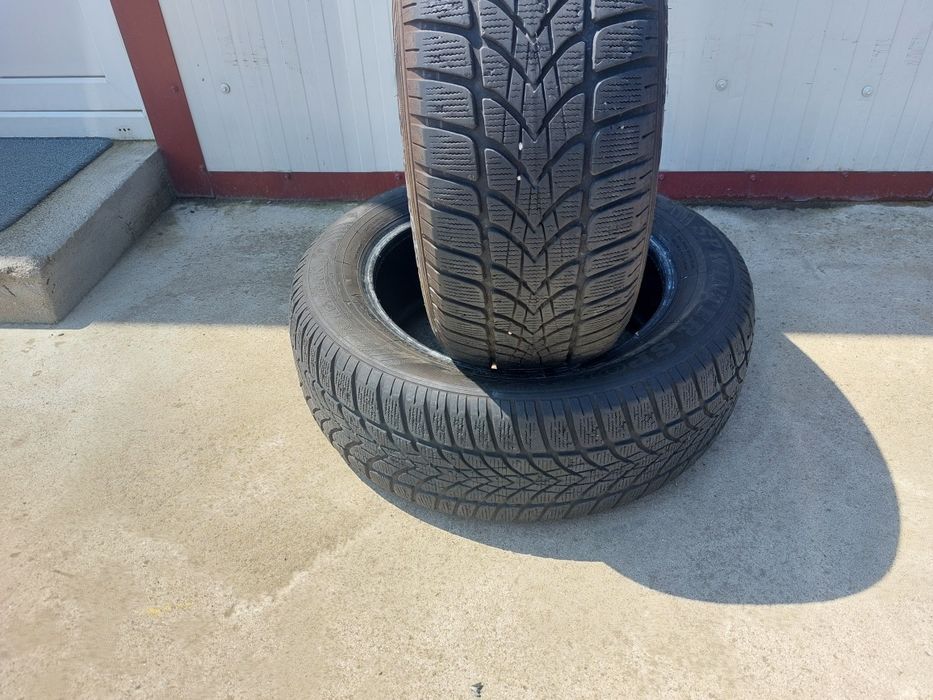 100 lei bucata! Doua anvelope M+S 215 60 17 Dunlop