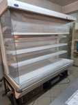 Vând vitrină lactate,mezeluri,raft pâine, vitrine și rafturi metalice