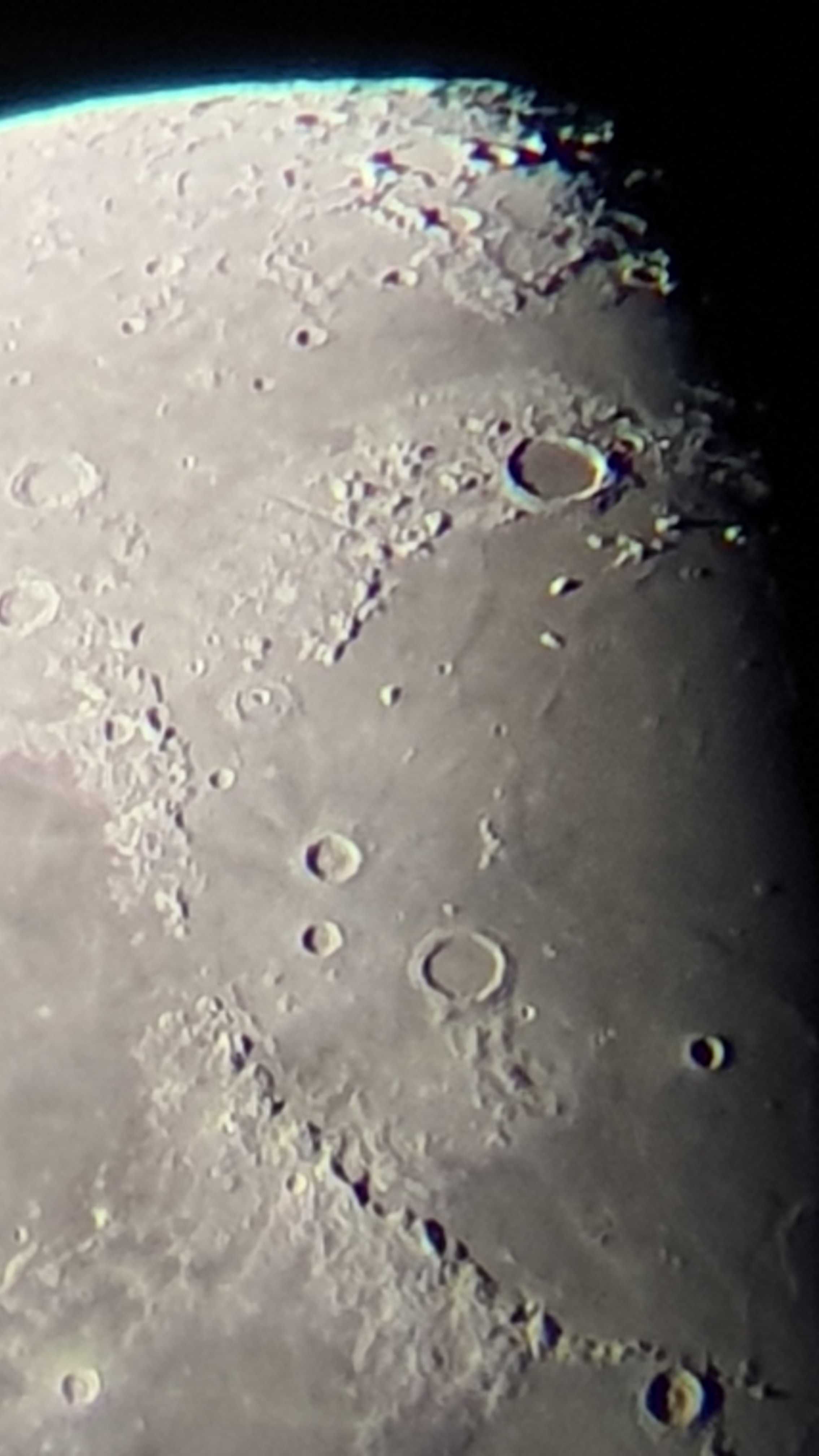 MEADE DS-2102 D=102 F=800