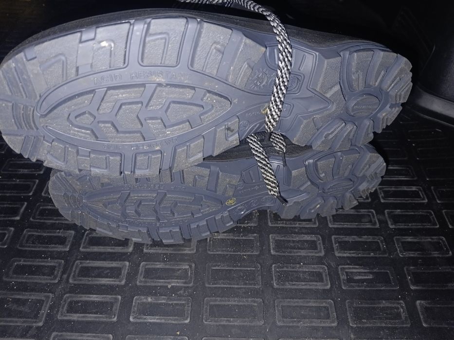 Рабочие ботинки рабочие