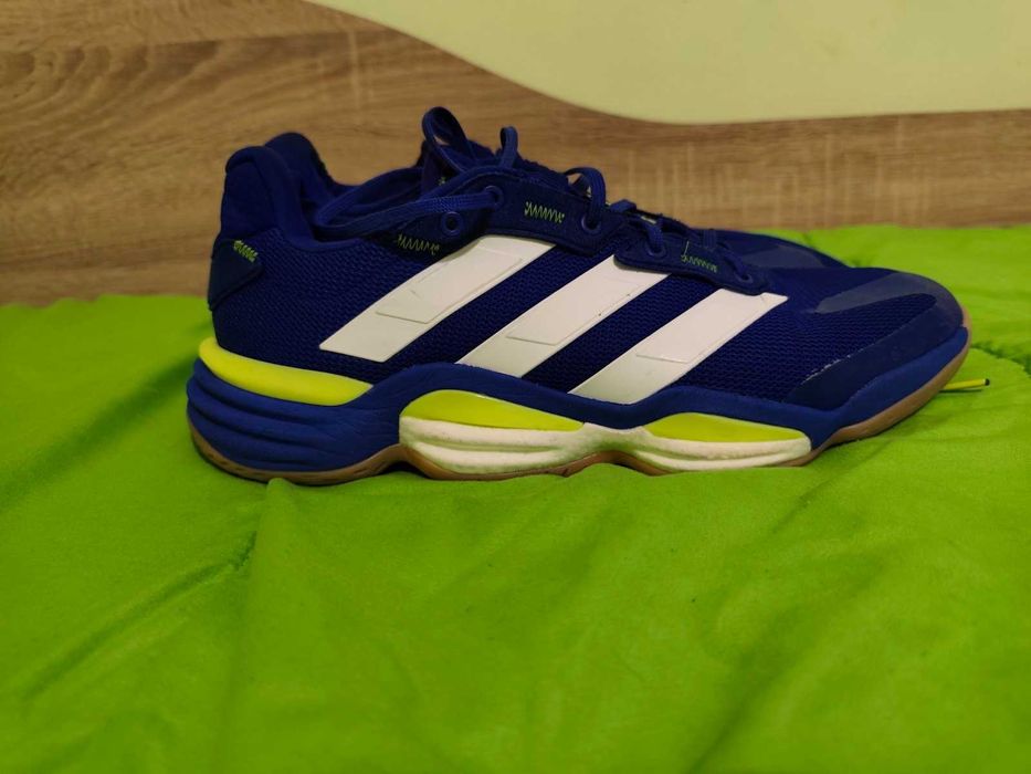 Adidas Stabil 16