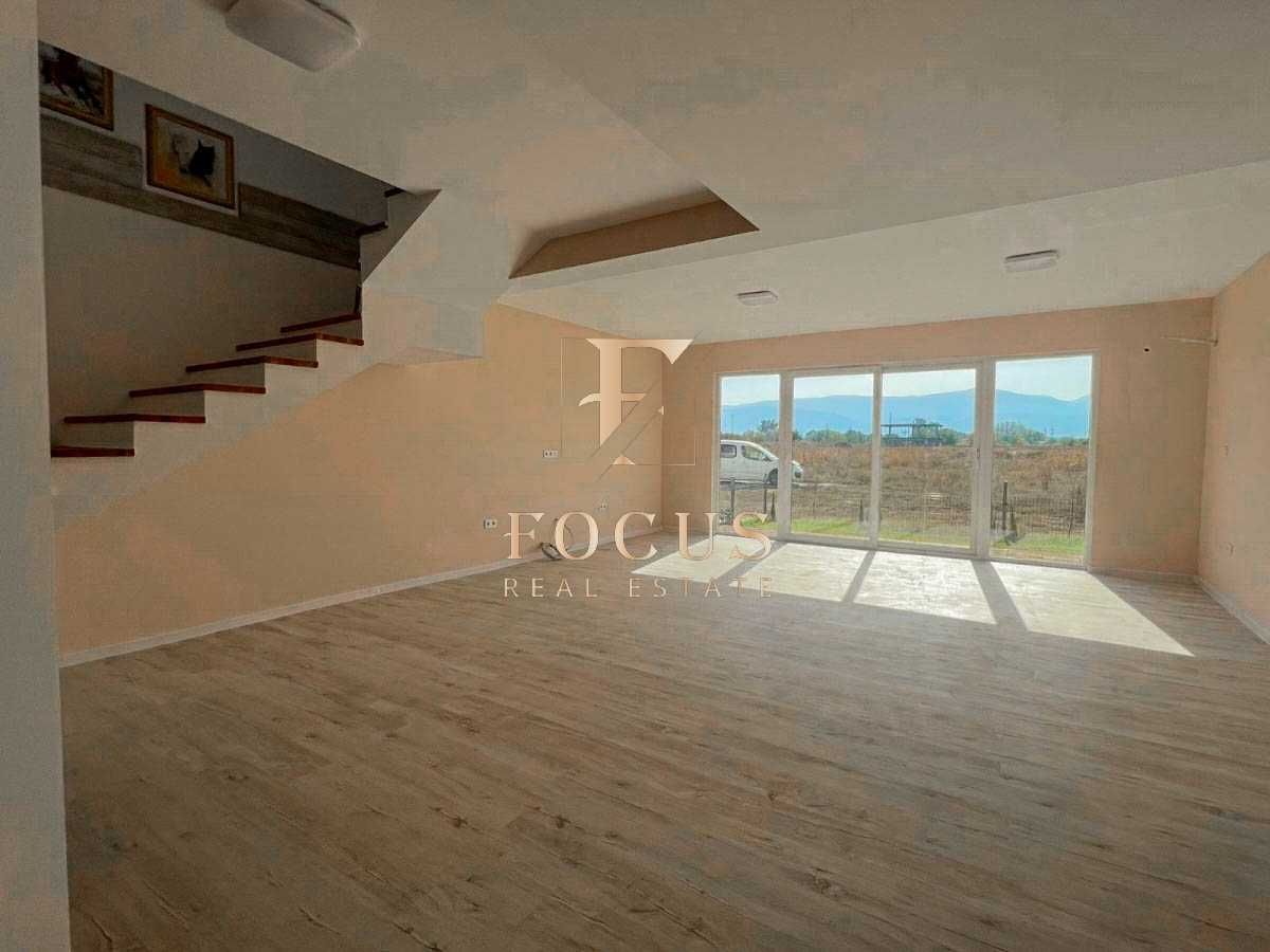 Продава се Къща в с. Костиево, Област Пловдив - 139 кв.м за 1171 €/кв.м - Снимка #2