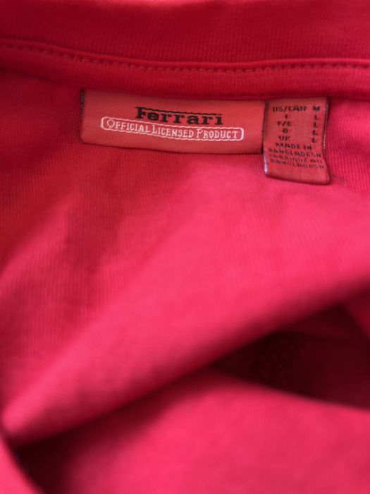 Tricou Ferrari , autentic , impecabil