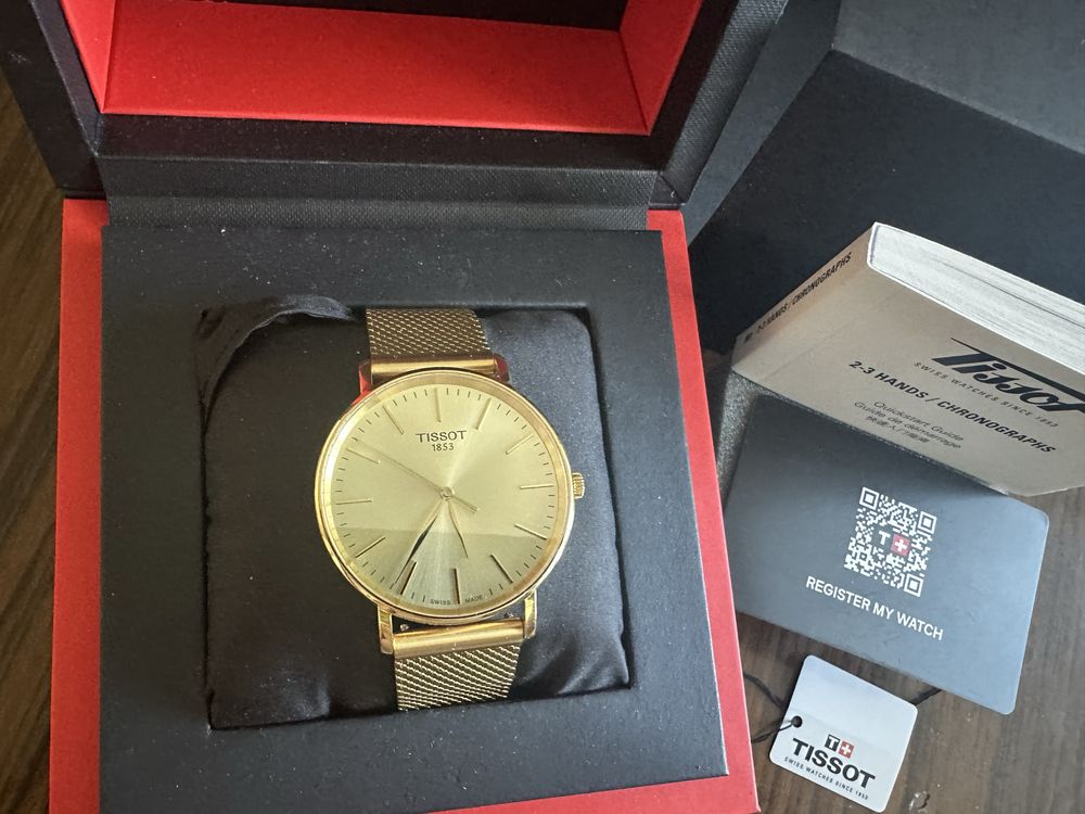 Унисекс часовник Tissot -400 лв