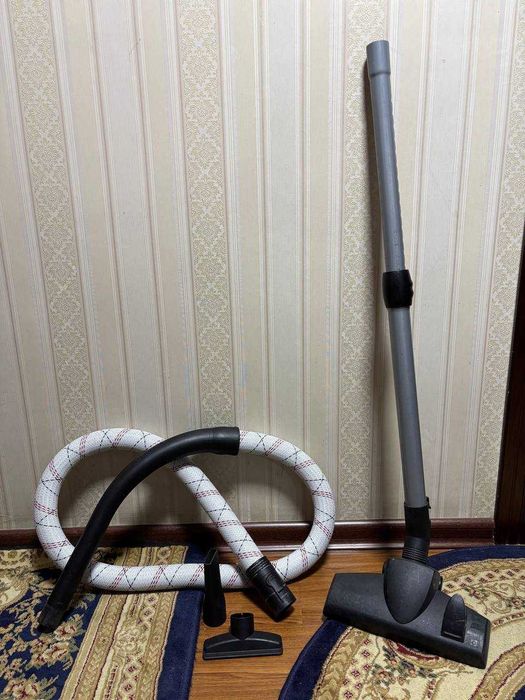 Bosch MoveOn 2200W Hepa пылесос с мешком, немецкaya технология