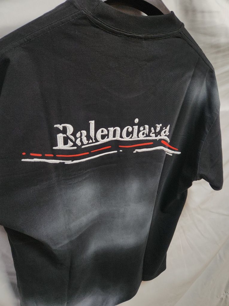 Balenciaga тениска НАМАЛЕНА