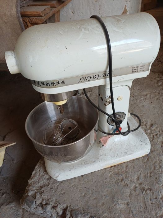 Продаётся миксер