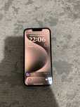 Продавам iPhone 13