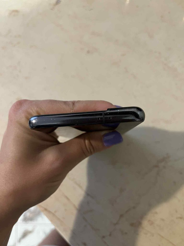 Samsung galaxy s21 256 gb с безжично зарядно