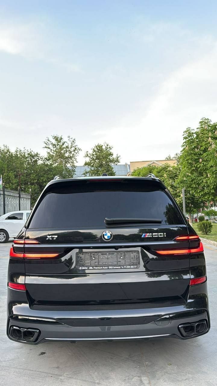 BMW X7 M60 йили 2023