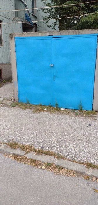 Давам под наем гараж 18 кв. м в широкия център на Видин