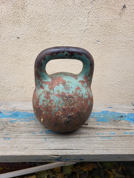 Продам гирю 32 кг