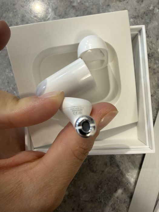 Apple Airpods 2 nd gen