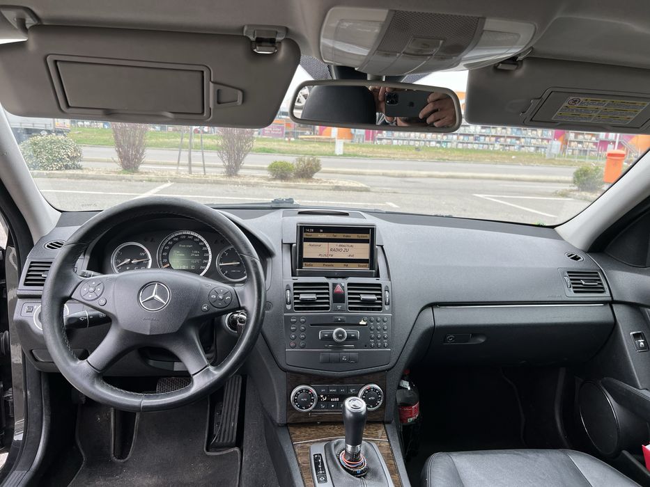Vand sau schimb Mercedes-Benz C Class W204