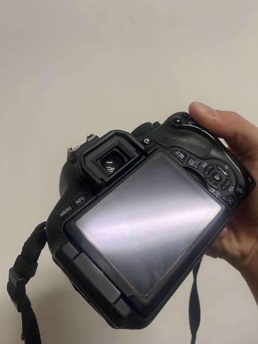 Canon EOS 600D с обектив EFS 18-55mm