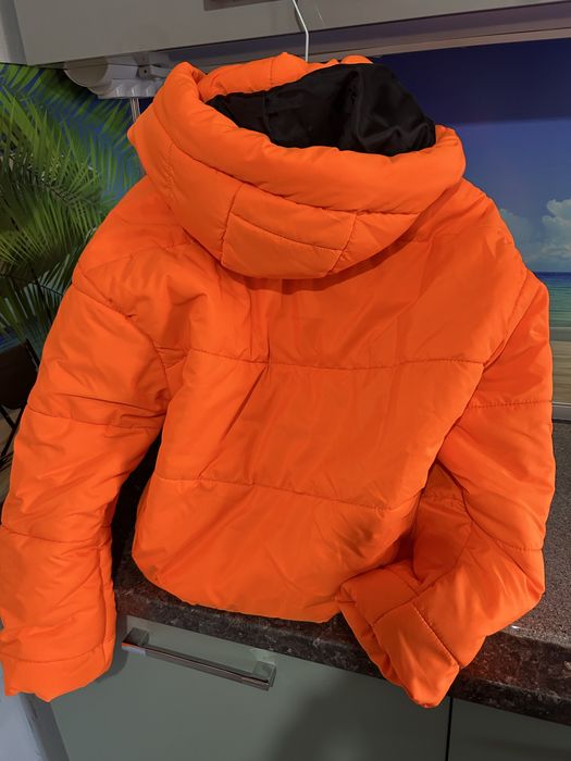 Дамско яке тип Бомбър