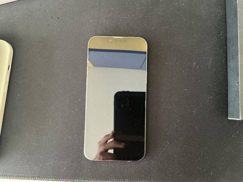 Продавам 13 pro max