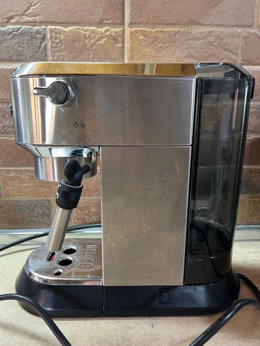 Кафемашина De'Longhi Dedica, EC682M