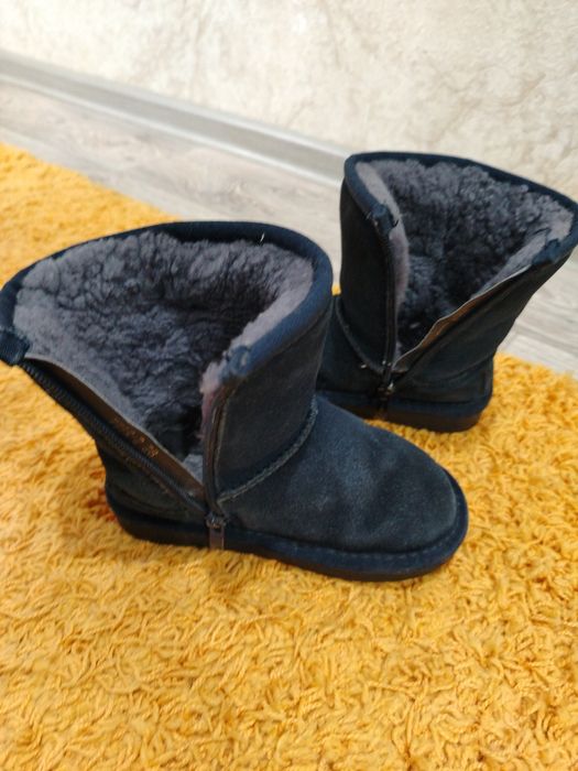 Продам Угги детские