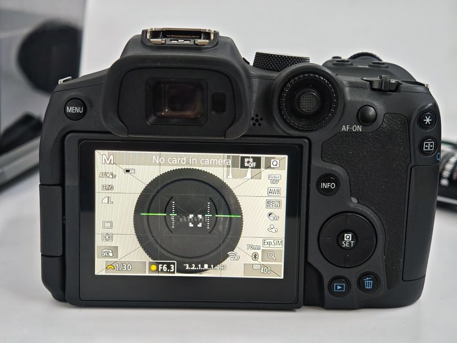 Canon R7 + RF 24-105mm + 4 батерии + 2 карти памет – комплект