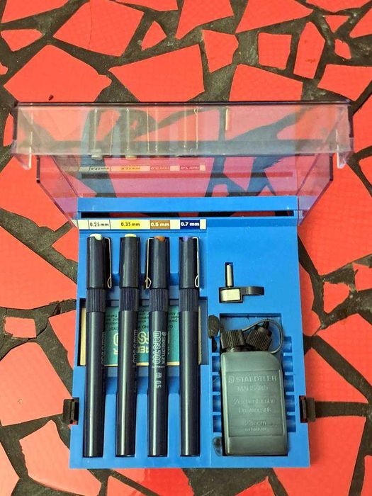 Trusa desen tehnic STAEDTLER mars-700