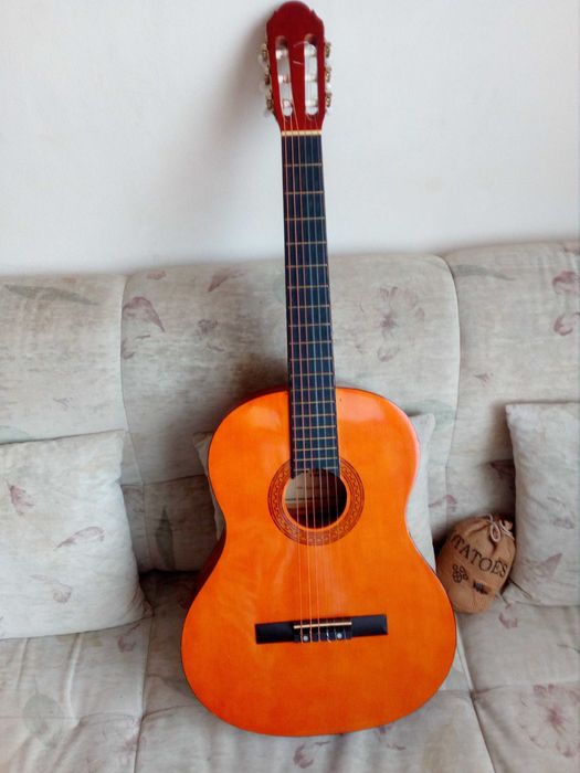 Класическа китара Martinez 4/4