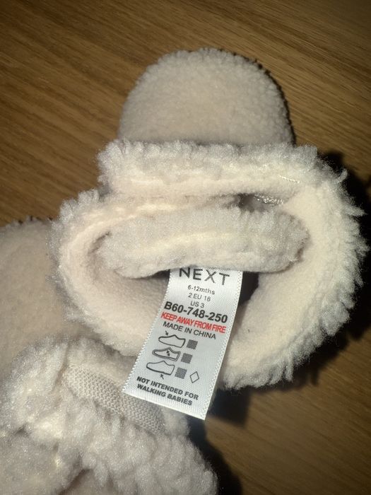 incaltari bebe noi Next marimea 18