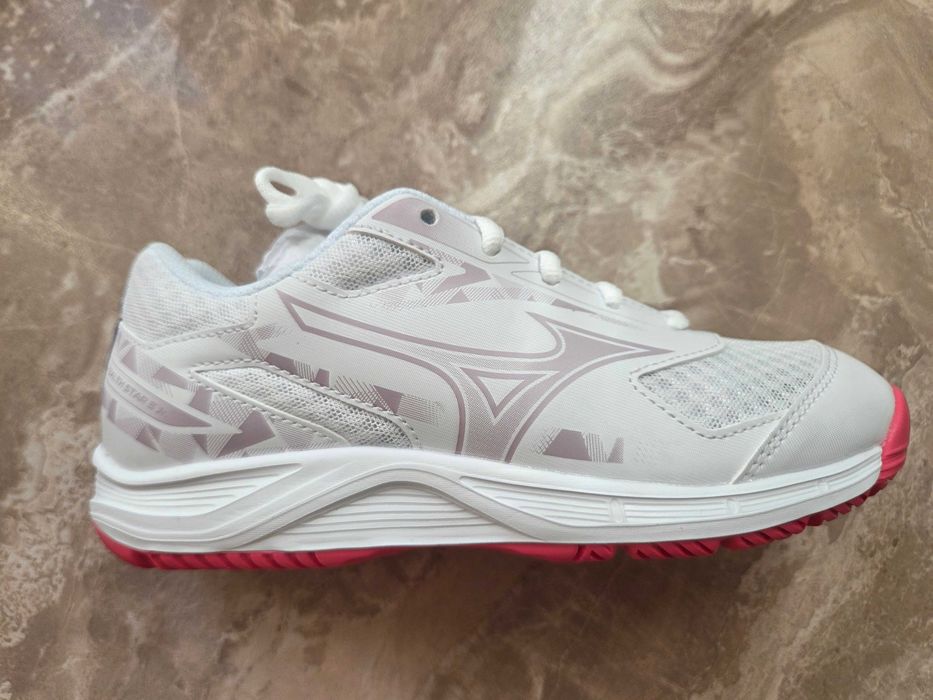 Mizuno Stealth Star III Junior детски маратонки за зала