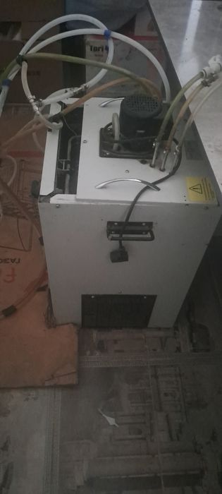 Sotiladi. Xolodilnik vetrina. Morozilnik. Stol-stul mebel. Piva aparat