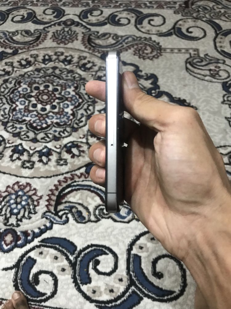 Iphone 4 s black