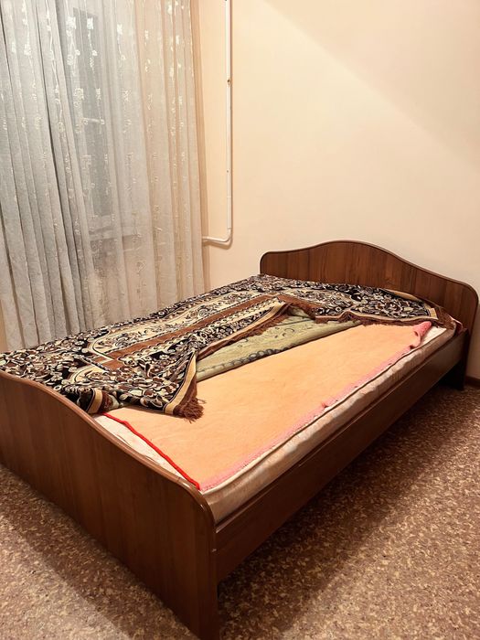 Продам кровать 140х200